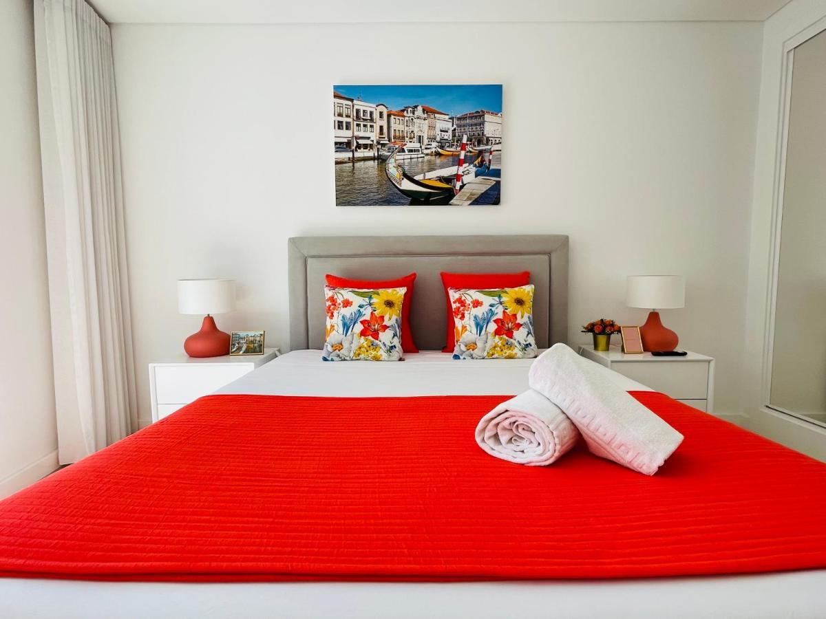 Central Tiled Apartment Aveiro Extérieur photo