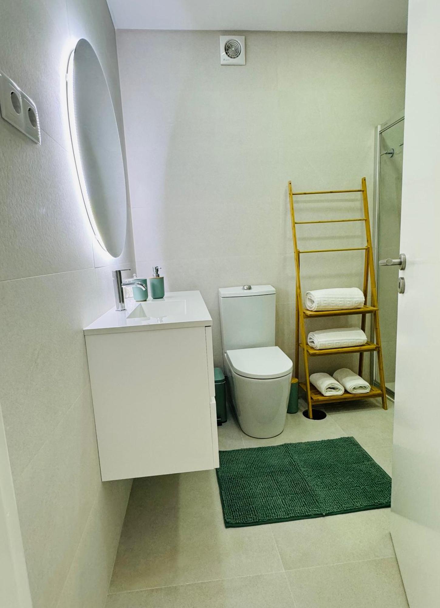 Central Tiled Apartment Aveiro Extérieur photo